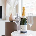 Haya Beachhouse - Queen